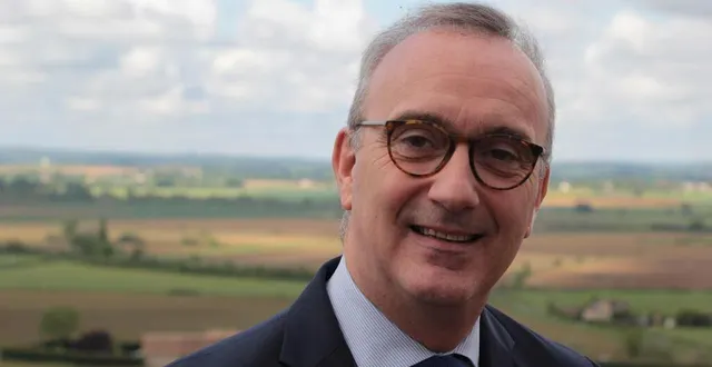photo  jean-carles grelier, candidat sortant aux législatives dans la 5e circonscription de la sarthe.  &copy;  archives ouest-france 