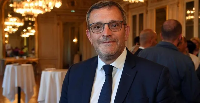 photo  philippe bolo, réélu député de maine-et-loire, de la majorité présidentielle.  &copy;  co - laurent combet 