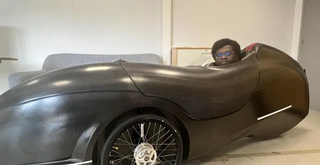 photo  charles de donder travaille à alençon pour créer un vélomobile.  &copy;  ouest-france 