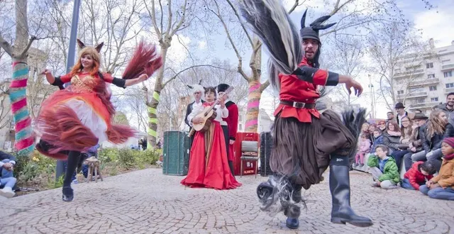 photo  la compagnie les goulus sera à 21 h, place saint-germain.  &copy;  dr 