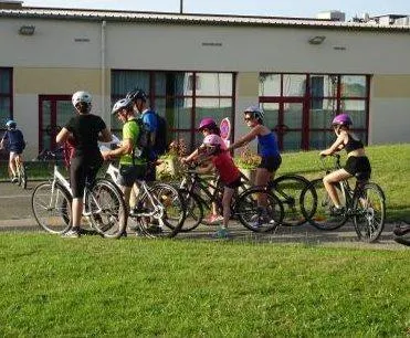 photo  le raid-ox famille à aigné en 2019.  &copy;  archives le maine libre 
