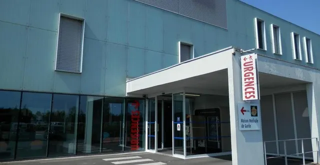 photo  la pénurie de médecins perturbe le fonctionnement des urgences au bailleul.  &copy;  archives 