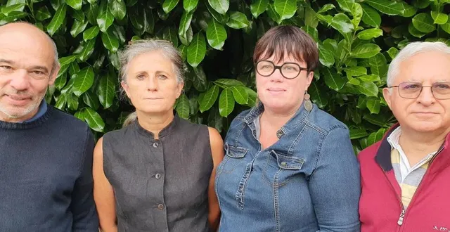 photo  les quatre élus municipaux nicolas delaunay (adjoint), caroline durand, anne-laure voisine et dominique faure réclament le retour aux urnes des électeurs de challain-la-potherie. 