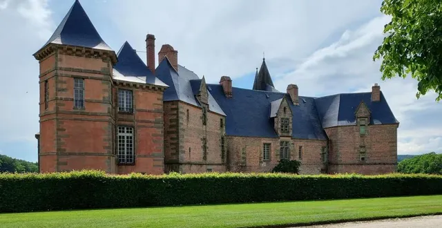 photo  le château de carrouges accueillera cette conférence.  &copy;  ouest-france 