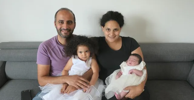photo  loubna, la petite dernière en compagnie de nourdyne et jamila, ses parents et de shaima, sa grande sœur.  &copy;  le maine libre 