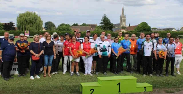 photo  les archers sarthois ont obtenu une dizaine de titres de champion régional dont deux belinois.  &copy;  ouest-france 