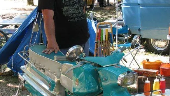 photo  il y aura de tout dimanche 3 juillet au vide-greniersde l’ust loisirs.  &copy;  archives 