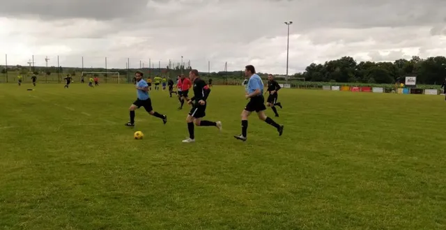 photo  les arbitres ont disputé un tournoi amical tout l’après-midi  &copy;  le maine libre 