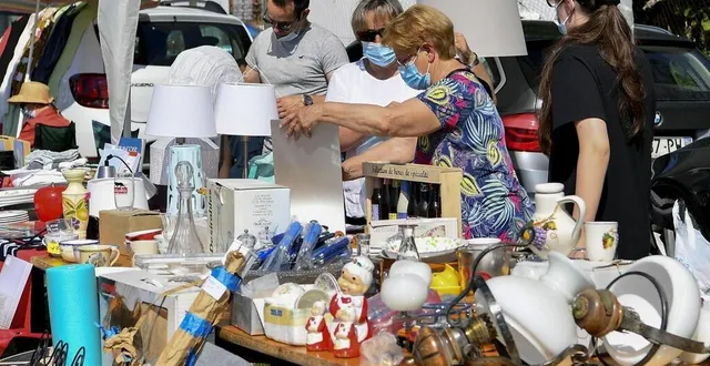 photo  le samedi 2 juillet 2022, le festival de la brocante a lieu à la suze, en semi-nocturne.  &copy;  archives le maine libre / yvon loué 