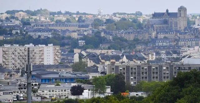 photo  avec l’arrivée de nouveaux résidents venus de grandes villes dont paris avec un pouvoir d’achat supérieur, les habitants manceaux ont vu leurs possibilités d’accéder aux biens immobiliers locaux se restreindre.  &copy;  archives le maine libre / hervé petitbon 