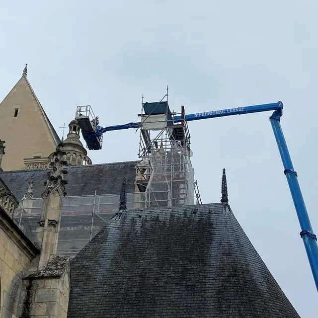 photo la statue de la vierge a retrouvé sa place après deux ans de restauration.  ©  mairie la ferté-bernard