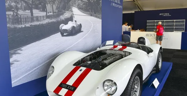 photo  la maserati de 1954.  &copy;  le maine libre – yvon loue 