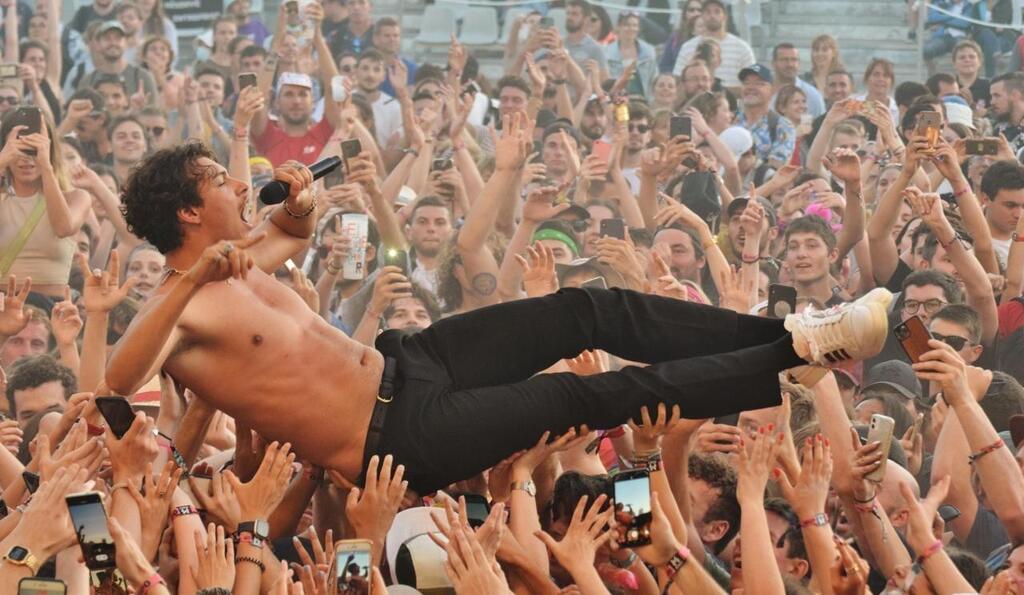 Le Bon Marché célèbre les 30 ans des Vieilles Charrues avec une