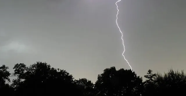 photo  les 21 et 22 juin 2022, à commerveil, près de mamers, au moment des deux jours d’orage, il a plu 84 mm et 153 mm sur le mois.  &copy;  photo d’illustration 