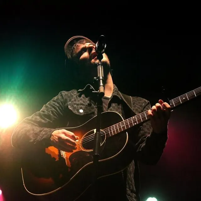 photo gauvain sers sur la grande scène du festival pop au parc, samedi 2 juillet 2022, à sablé-sur-sarthe.  ©  ouest-france