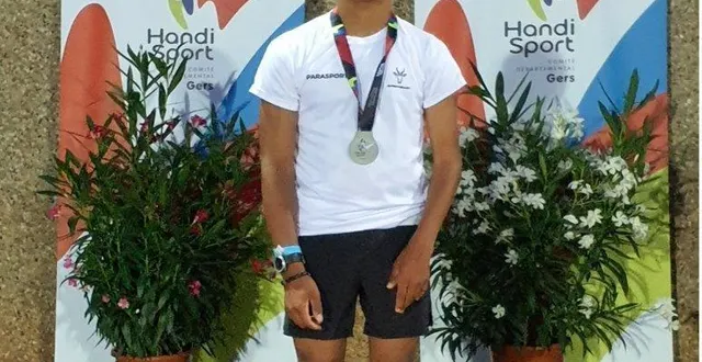 photo  helliot aux championnats de france d’athlétisme handisport à auch.  &copy;  famille lamago-poirrier 
