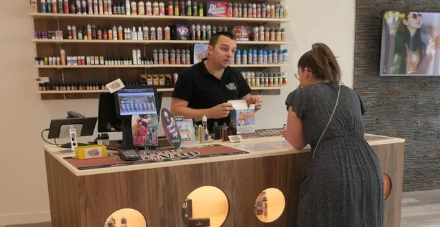 photo  tabac, cigarettes électroniques et jeux restent disponibles.  &copy;  le maine libre 