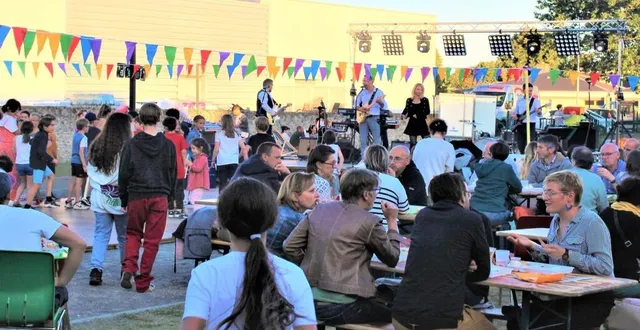 photo  soirée d’été à l’école roland-deret avec 300 participants  &copy;  ouest-france 