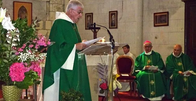 photo  claude cesbron dans la paroisse de bouchemaine  &copy;  ouest-france 