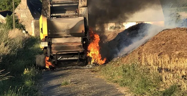 photo  le feu est parti d’une machine agricole.  &copy;  photo le maine libre 