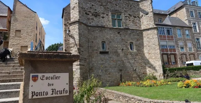 photo  la tour du gros pilier s’intègre tellement dans son paysage, qu’on ne la voit plus  &copy;  le maine libre 