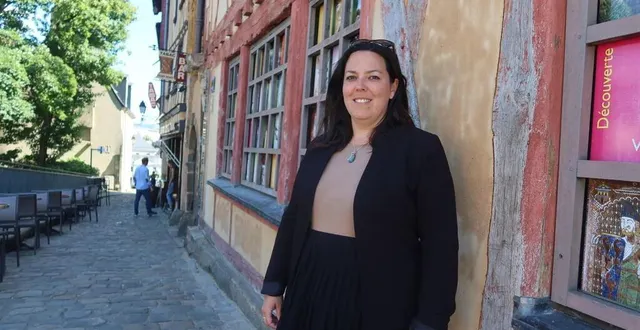 photo  sophie moisy, adjointe au maire chargée du rayonnement de la ville, des jumelages et du patrimoine  &copy;  le maine libre 