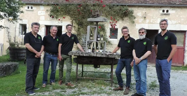 photo  les producteurs organisent des dégustations pour découvrir tous leur gamme de cidres demi-secs et bruts.  &copy;  ouest-france 