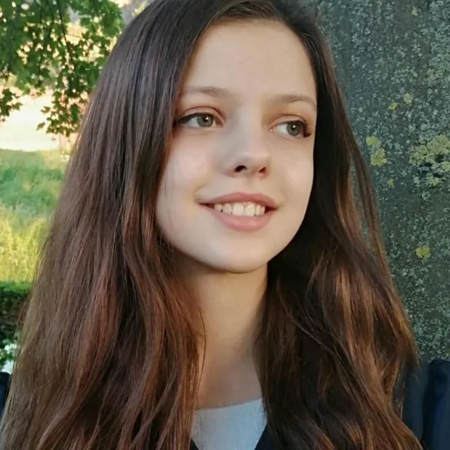 photo elisabeth baldacci, élève du collège saint-cœur-de-marie à sillé-le-guillaume (sarthe), a obtenu des résultats extraordinaires au dnb.  ©  collège saint-cœur-de-marie