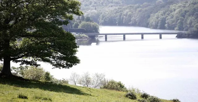 photo  le lac de rabodanges se déploie sur 96 hectares.  &copy;  gérard houdou, ouest-france 