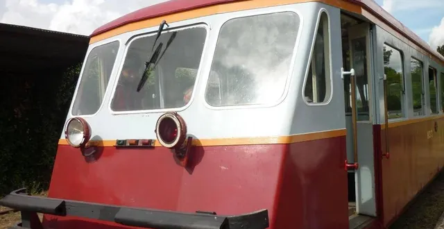 photo  la transvap organise des sorties en autorail tout l’été entre le dépôt en gare de beillé jusqu’à bonnétable via l’ancienne ligne mamers – saint-calais.  &copy;  archives 