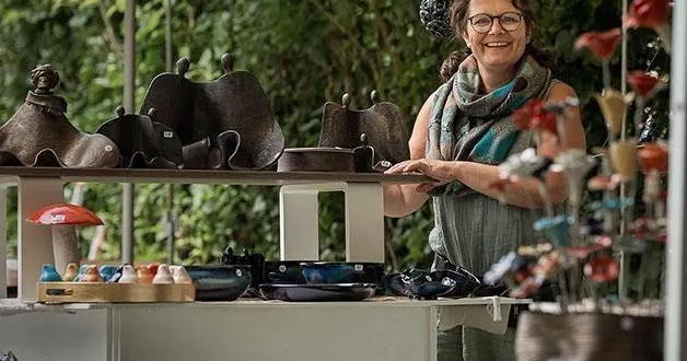 photo  la fête des potiers accueille une cinquantaine de professionnels.  &copy;  gérard houdou, ouest-france 
