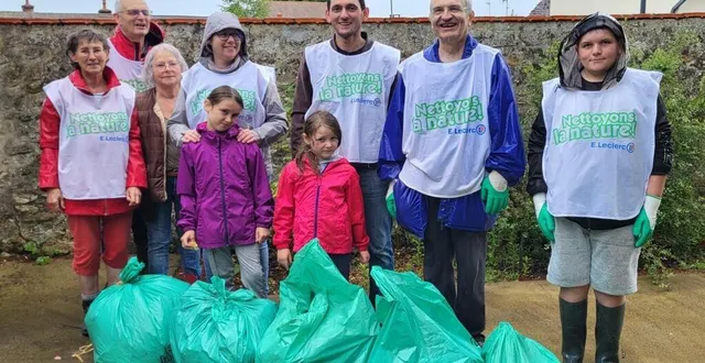 photo  neuf personnes très motivées ont participé à l’opération.  &copy;  le maine libre 