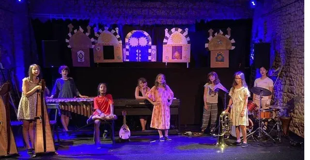 photo  les enfants de l’atelier musical en résidence.  &copy;  le maine libre 