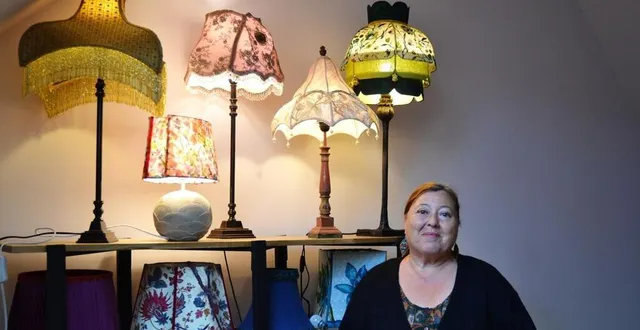 photo  catherine adet vit autrement et fait vivre différemment autour de ses abat-jour  &copy;  . ouest-france 