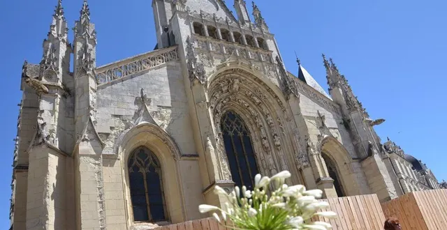 photo  la chapelle du château de thouars, chef-d’œuvre du gothique flamboyant, mâtiné de renaissance.  &copy;  co – carl guillet 