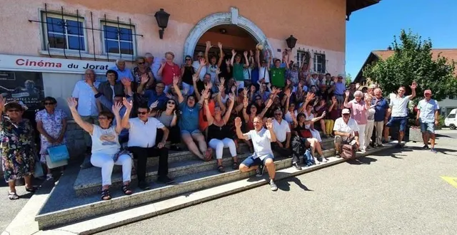 photo  les carrougiens ont été reçus par les carrougeois, en suisse.  &copy;  ouest-france 
