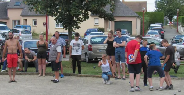photo  « c’est une vieille tradition. tous les ans, nous convions les amateurs de boules à un concours qui attire nombre de boulistes », annonce patrick manuel, le maire. dimanche, à partir de 13 h 30, les boulistes en doublette se retrouveront sur le terrain du lotissement du champ roux. la participation est de 10 € par équipe. le tournoi se jouera en quatre parties. chaque participant sera récompensé d’un lot.  &copy;  mairie de courgains 