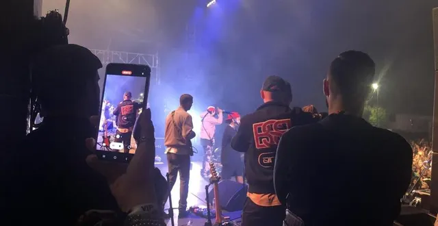 photo  les lecteurs de ouest-france ont pu se glisser dans les coulisses de la scène secondaire d’art sonic, à briouze (orne), lorsque le rappeur sopico s’y produisait.  &copy;  ouest-france 