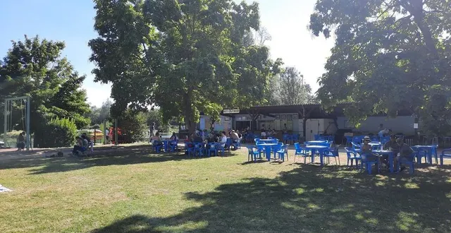 photo  à luché-pringé, l’espace plage est apprécié des vacanciers.  &copy;  ouest-france 