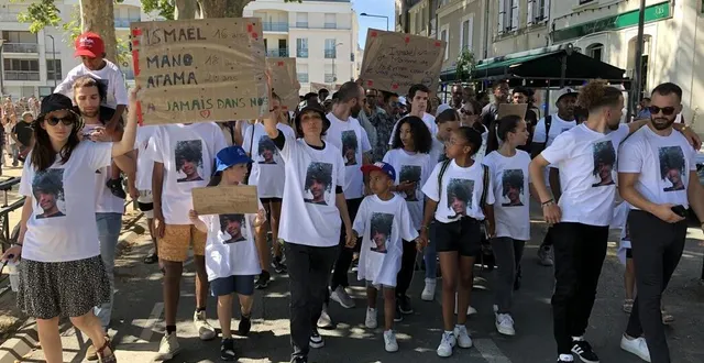 photo  samedi 23 et dimanche 24 juillet, deux marches blanches ont été organisées à angers (maine-et-loire), à la mémoire des trois jeunes hommes tués le week-end précédent. même si les marches étaient séparées, des proches des trois familles étaient à chaque fois présents.  &copy;  ouest-france 