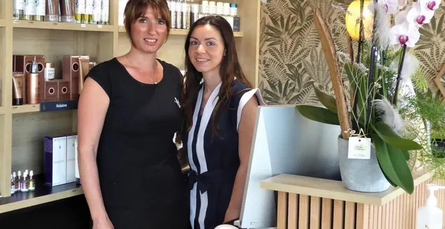 photo  céline gendron en compagnie de nina, son ancienne collègue qu’elle a employée.  &copy;  le maine libre 