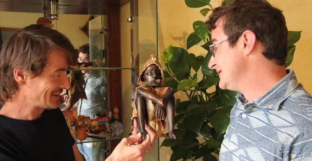 photo  julien hoffmann, le président du festival de la nuit burkinabé et de l’association beac et son frère, lionel hoffmann, en charge de la programmation du festival à quelques jours de sa huitième édition.  &copy;  ouest france 