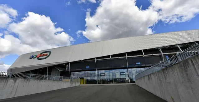 photo  le stade marie-marvingt va bénéficier d’un petit coup de fraîcheur à l’occasion du changement de nom.  &copy;  archives le maine libre denis lambert 