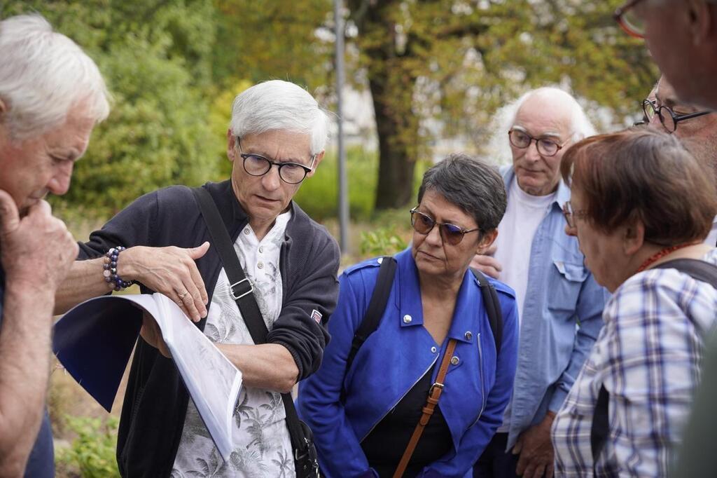 Cholet. Des Curieux Promenés Sur Les Lieux Emblématiques De La Guerre ...