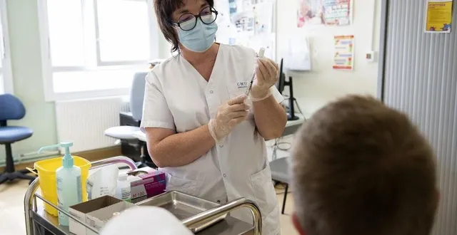 photo  au chu d’angers, les personnes à risque peuvent se faire vacciner les mercredis, jeudis et vendredis.  &copy;  catherine jouannet 