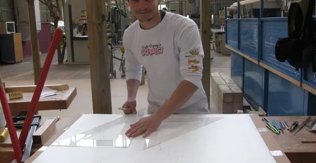 photo  « pour être un bon charpentier, il faut être manuel et matheux », assure fadi.  &copy;  ouest-france 