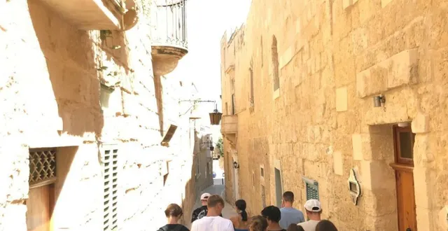 photo  un voyage aussi très ensoleillé  &copy;  le maine libre 