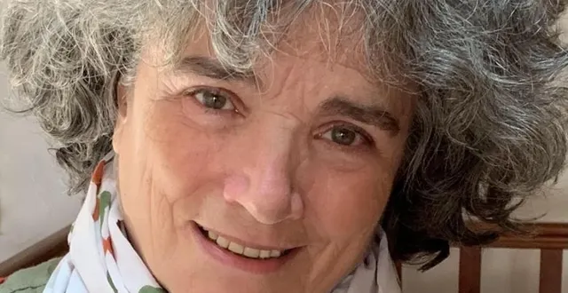 photo  coline serreau dirige l’ensemble vocal delta, en concert le dimanche 12 février.  &copy;  coline serreau 