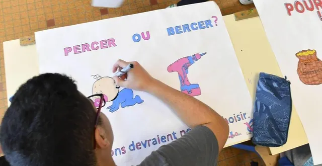 photo  la cravate solidaire œuvre pour l’égalité des chances.  &copy;  archives le maine libre 