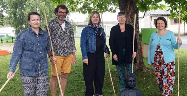 photo  un salon du bien-être avec différents ateliers participatifs afin d’échanger avec le public sur les pratiques existantes.  &copy;  le maine libre 